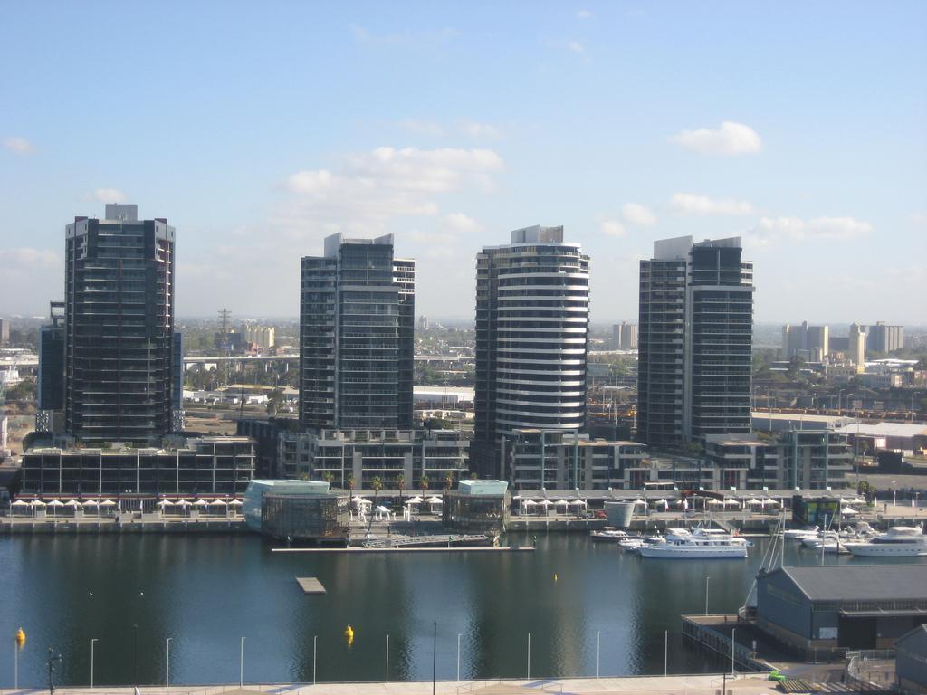 Apartments Melbourne Domain - New Quay Docklands Екстериор снимка