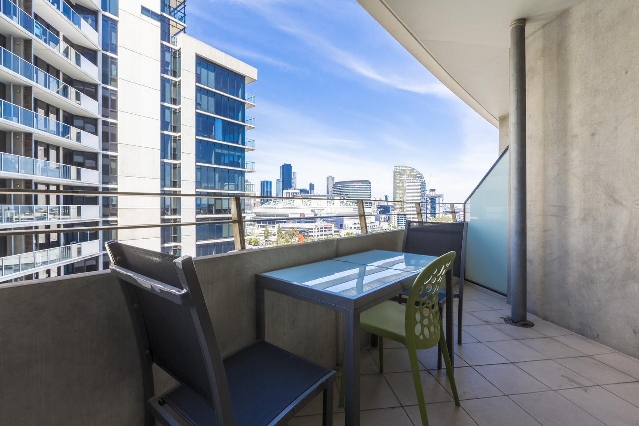 Apartments Melbourne Domain - New Quay Docklands Екстериор снимка